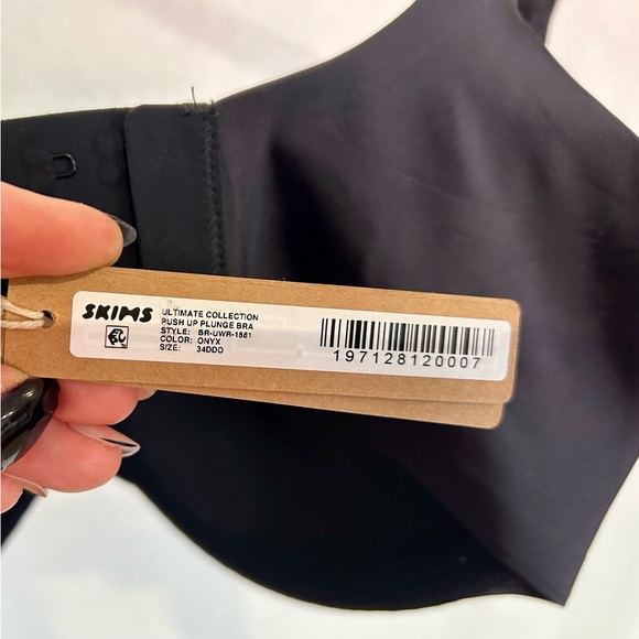 Skims Ultimate Collection Push Up Plunge Bra Size 34 DDD - Picture 4 of 5